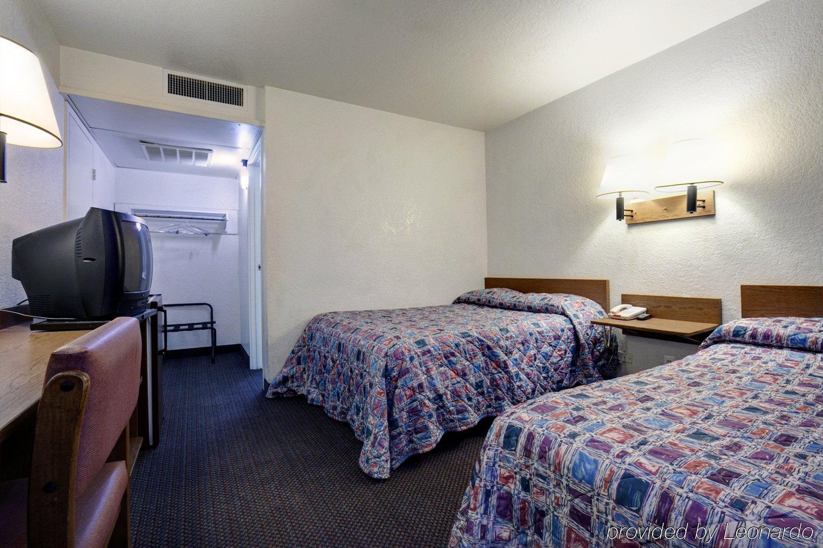 Travelodge By Wyndham Grand Rapids North Walker Phòng bức ảnh