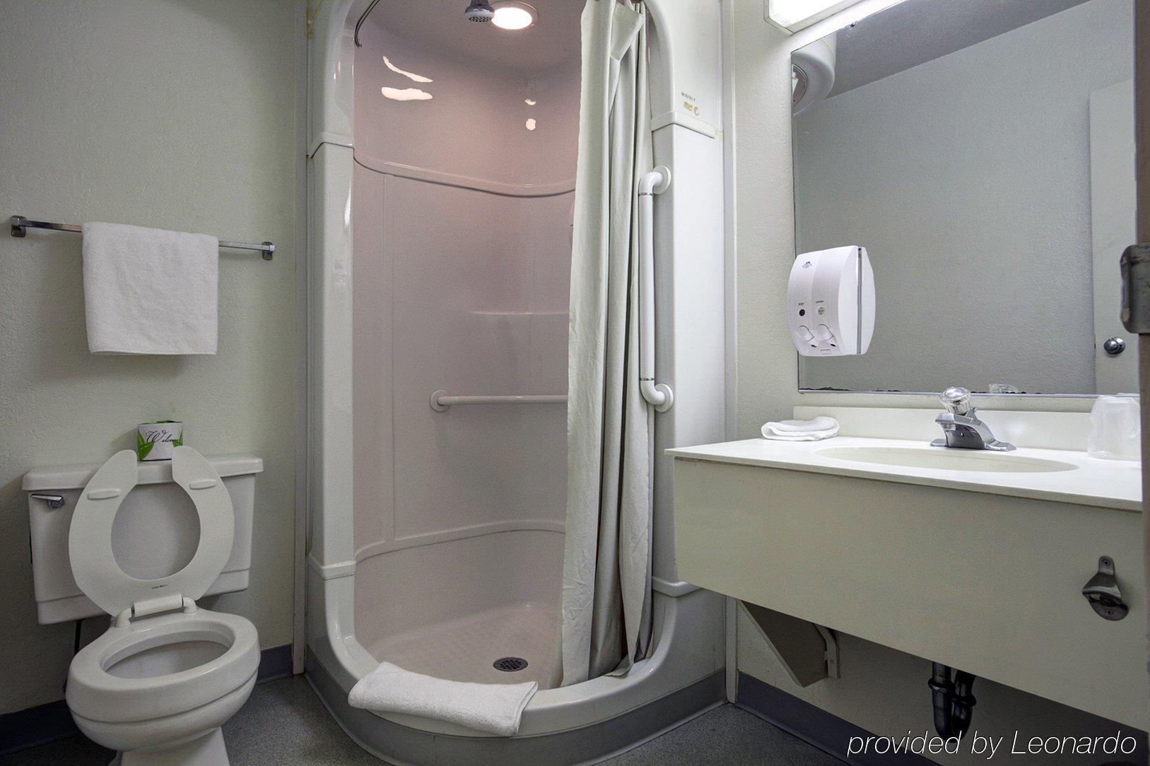 Travelodge By Wyndham Grand Rapids North Walker Phòng bức ảnh