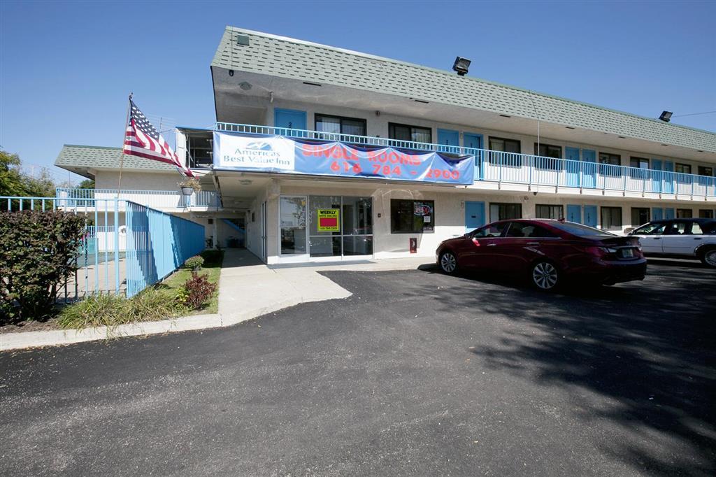 Travelodge By Wyndham Grand Rapids North Walker Ngoại thất bức ảnh
