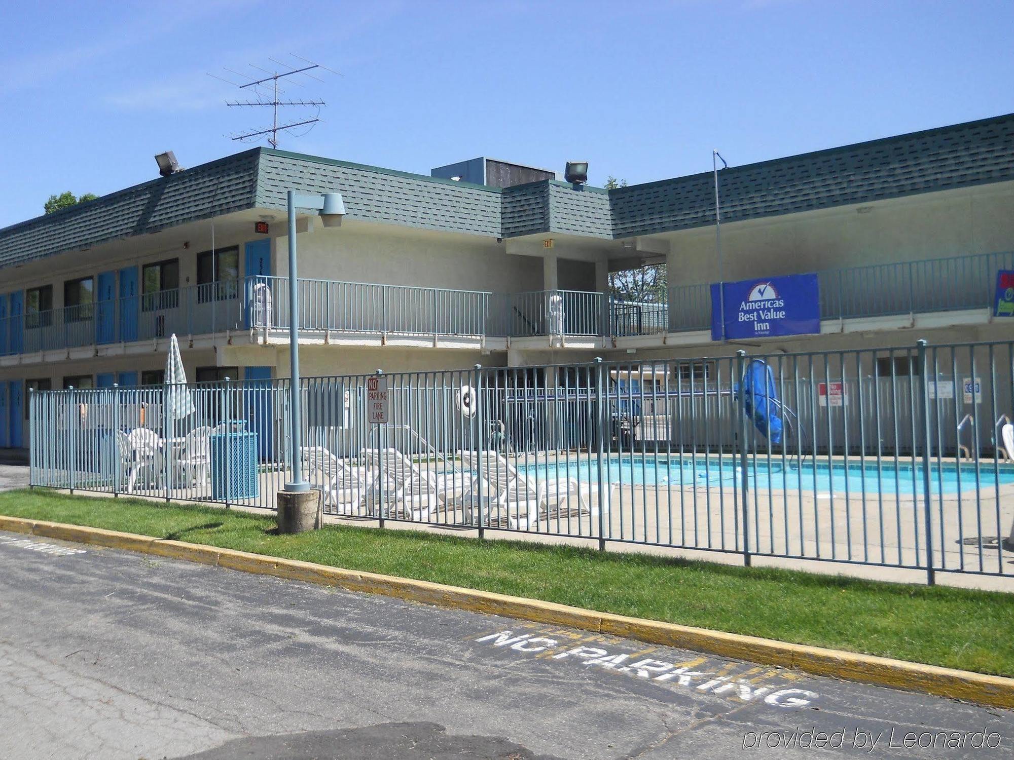 Travelodge By Wyndham Grand Rapids North Walker Ngoại thất bức ảnh