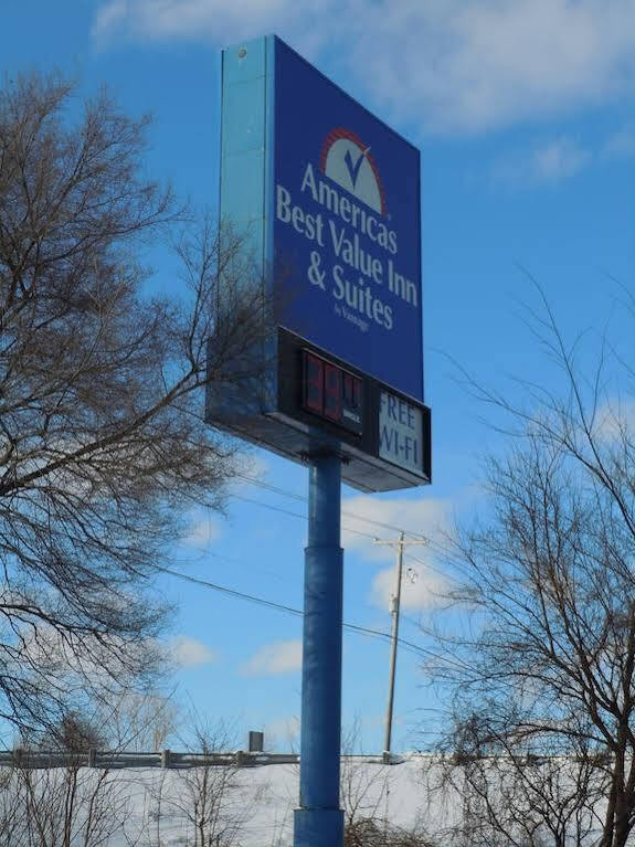 Travelodge By Wyndham Grand Rapids North Walker Ngoại thất bức ảnh